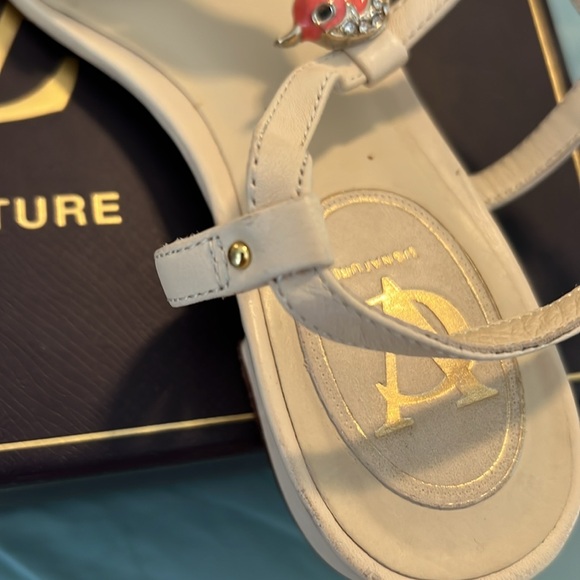 Vince Camuto Signat Sandals - Picture 7 of 10